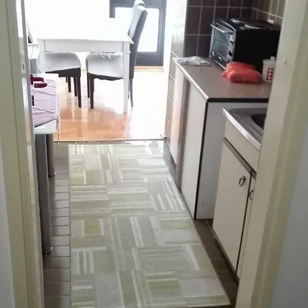 Apartman Senka شقة